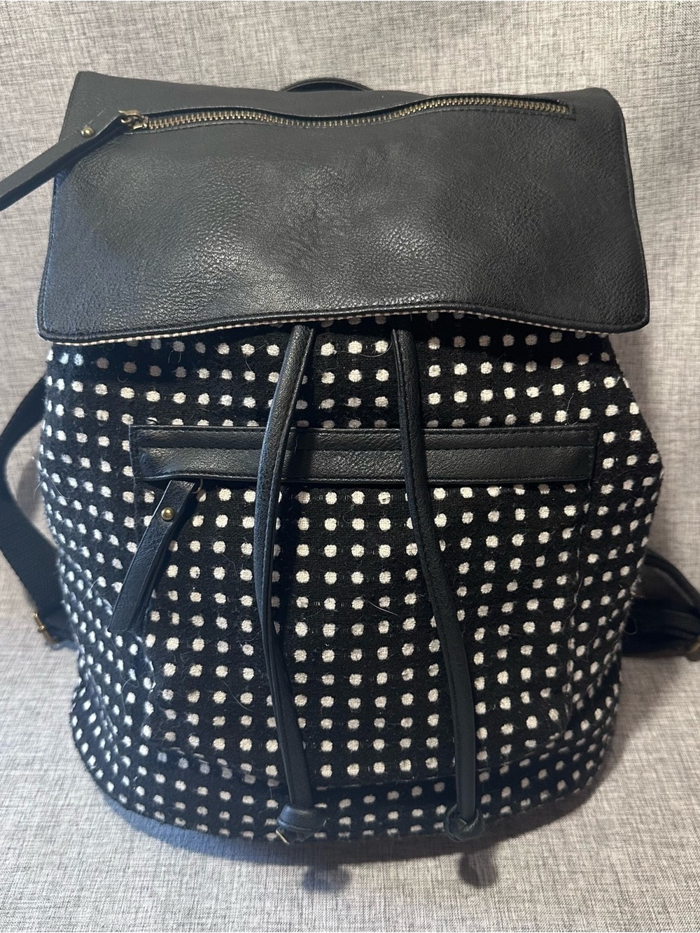 Black & White Dot Drawstring Backpack - Unbranded